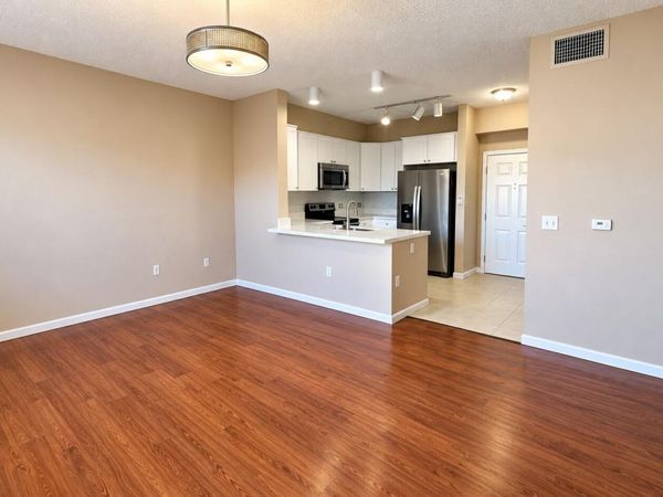 533 NE 3RD Avenue, Unit 548, Fort Lauderdale, FL 33301