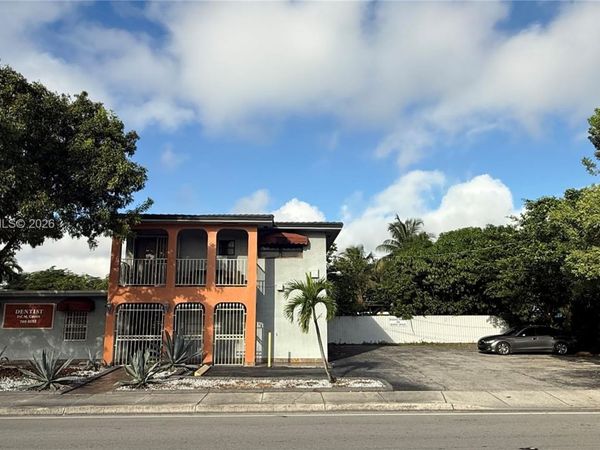 791 E 48th St, Hialeah, FL 33013