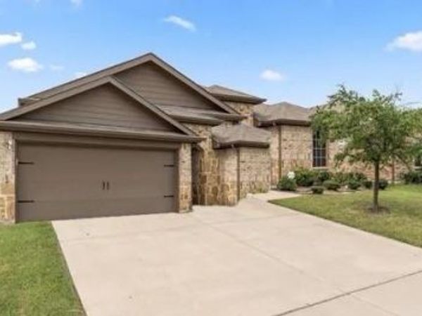 905 Decker Drive, Fate, TX 75189