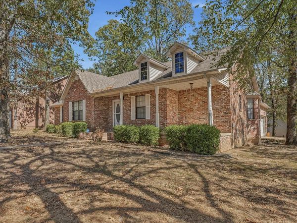902 Live Oak Circle , Jonesboro, AR 72401