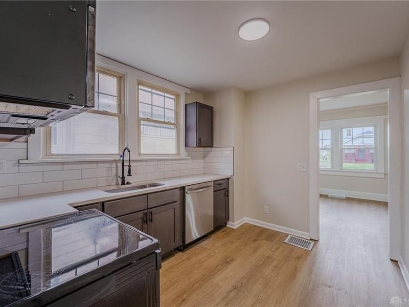 1955 Rugby Road, Dayton, OH 45406 Photo 17