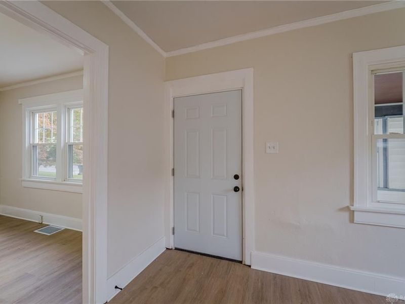 1955 Rugby Road, Dayton, OH 45406 Photo 9