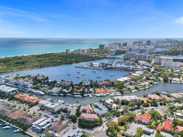 2744 NE 14th Street, Fort Lauderdale, FL 33304