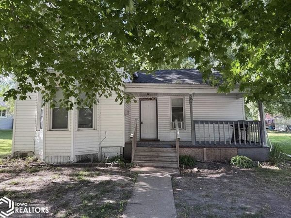 304 W Monroe, Mount Ayr, IA 50854
