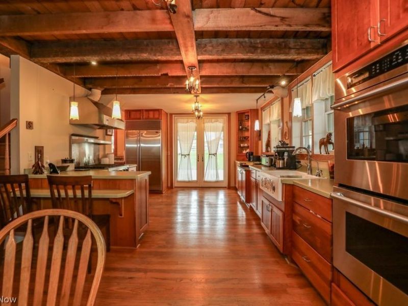 5930 Vair Road, Ravenna, OH 44266 Photo 7