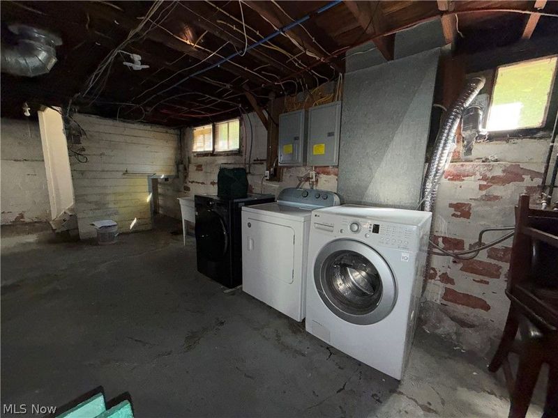 18007 Harland Avenue, Cleveland, OH 44119 Photo 26
