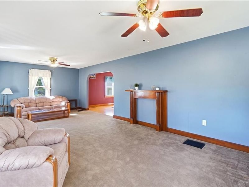 8 E Jamestown Street, South Charleston, OH 45368 Photo 16
