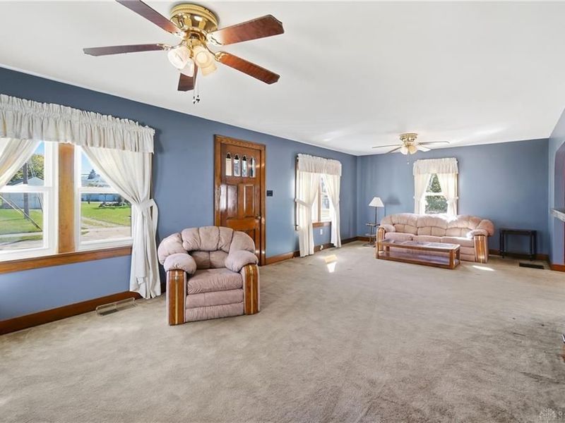 8 E Jamestown Street, South Charleston, OH 45368 Photo 18