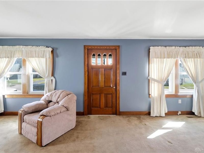 8 E Jamestown Street, South Charleston, OH 45368 Photo 9