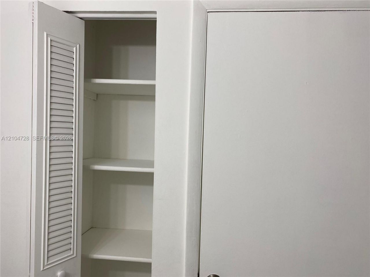 486 NW 165th St Rd , Unit B-307, Miami, FL 33169 Photo