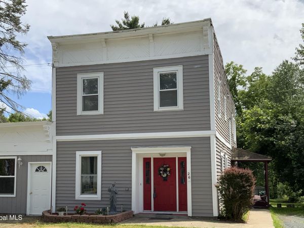 26 Halfmoon Drive, Waterford, NY 12188