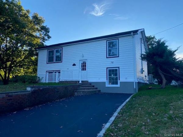 14 split cedar , Islandia, NY 11749