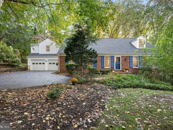 770 HEDGES LANE, WAYNE, PA 19087
