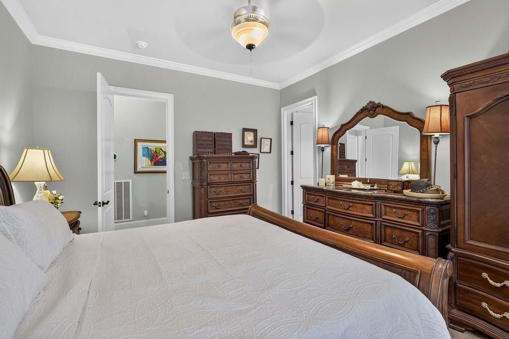 184 Harbor Club Dr. Photo 25