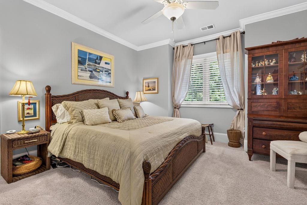 184 Harbor Club Dr. Photo 36