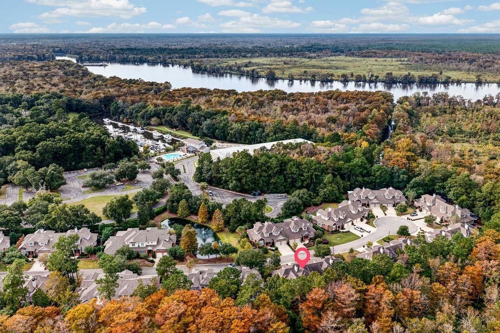 184 Harbor Club Dr. Photo 4