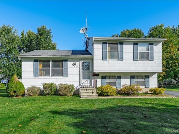 29 Hoover Parkway, Lockport, NY 14094
