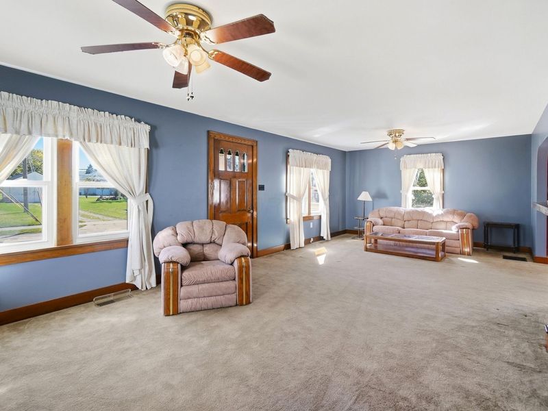 8 E Jamestown Street, South Charleston, OH 45368 Photo 19