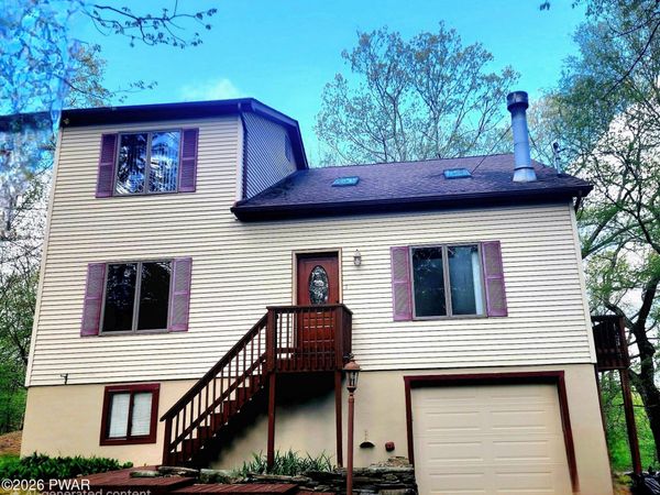404 Surrey Drive , Lords Valley, PA 18428
