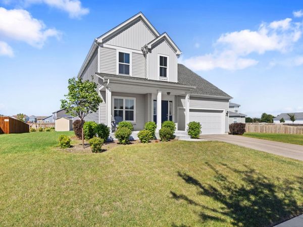 451 Mary Ann Circle , Sycamore, IL 60178