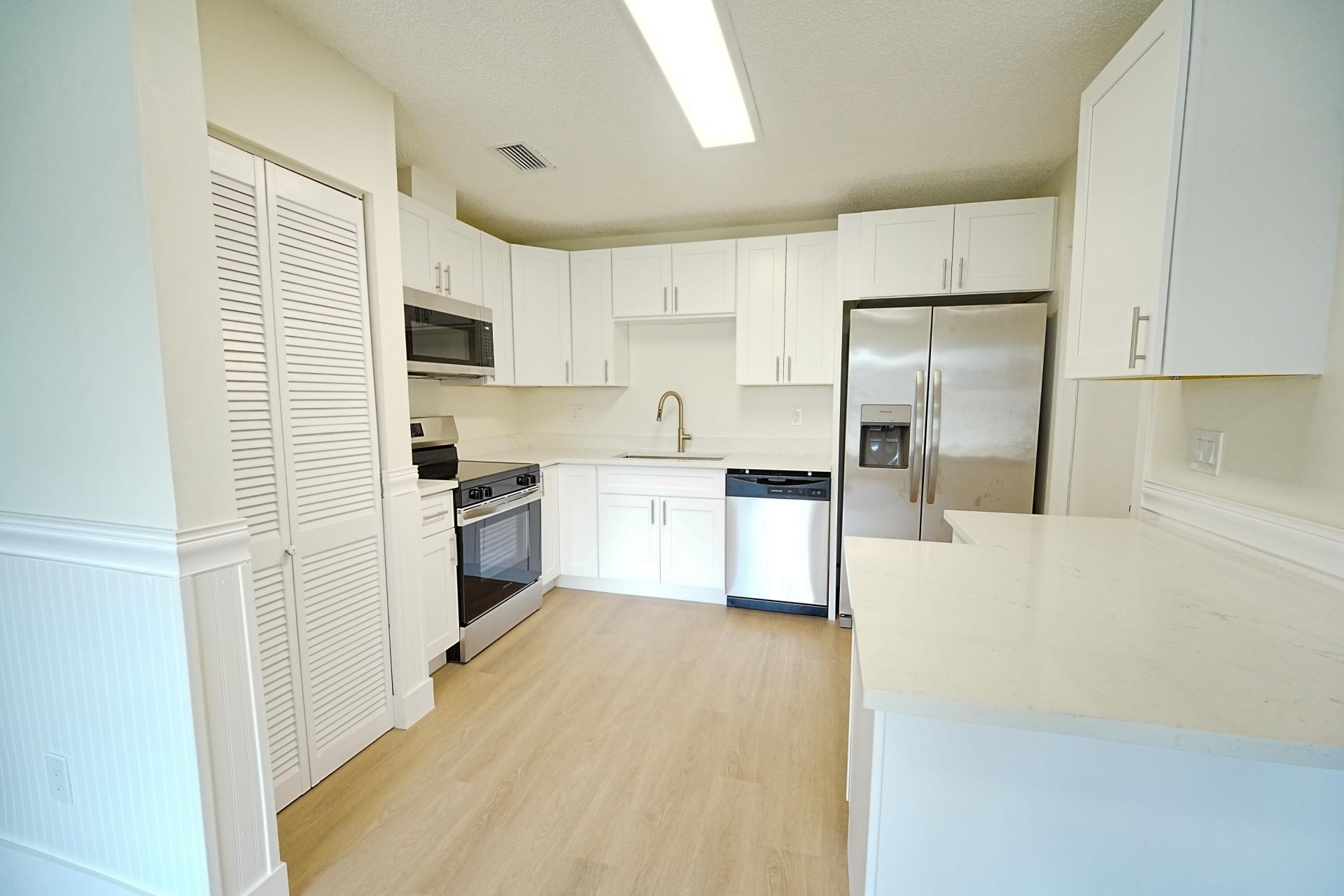4971 Palm Hill Drive, West Palm Beach, FL 33415 Photo