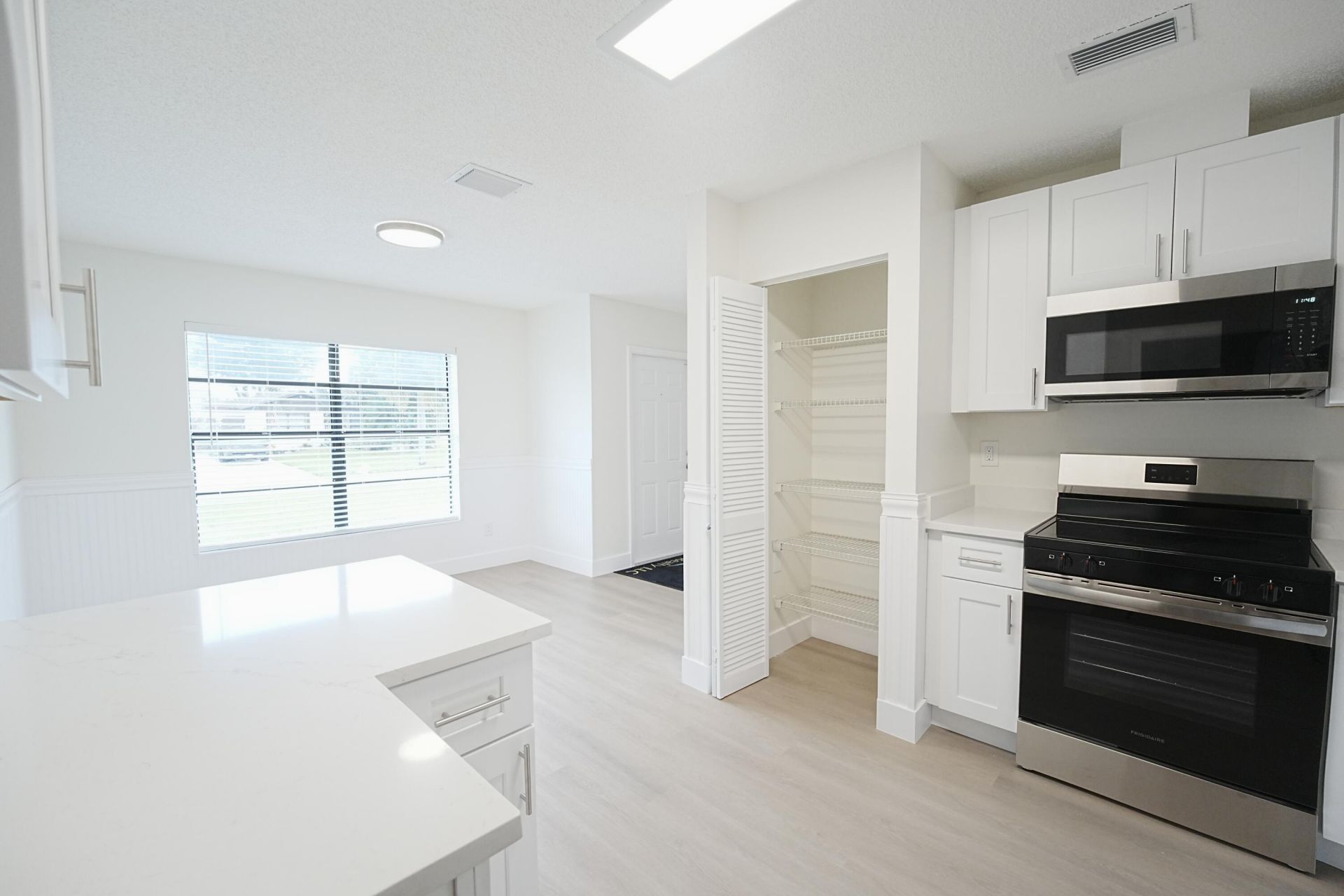 4971 Palm Hill Drive, West Palm Beach, FL 33415 Photo