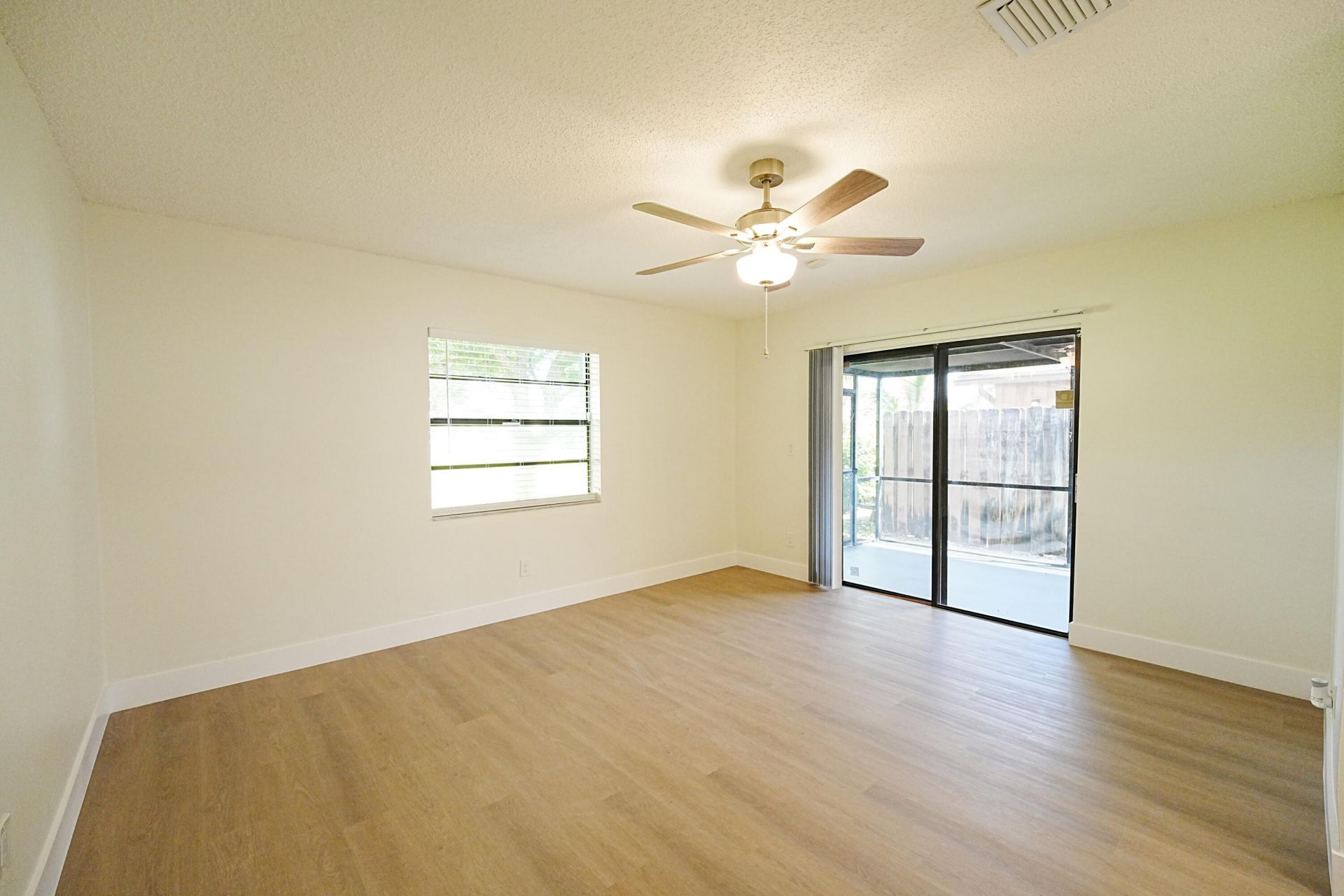 4971 Palm Hill Drive, West Palm Beach, FL 33415 Photo