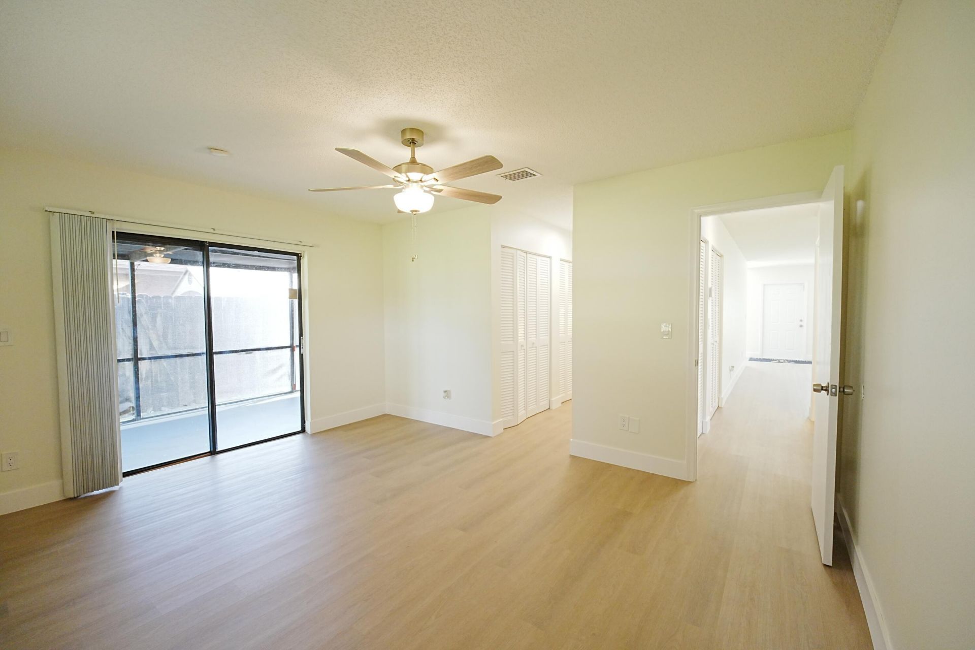 4971 Palm Hill Drive, West Palm Beach, FL 33415 Photo
