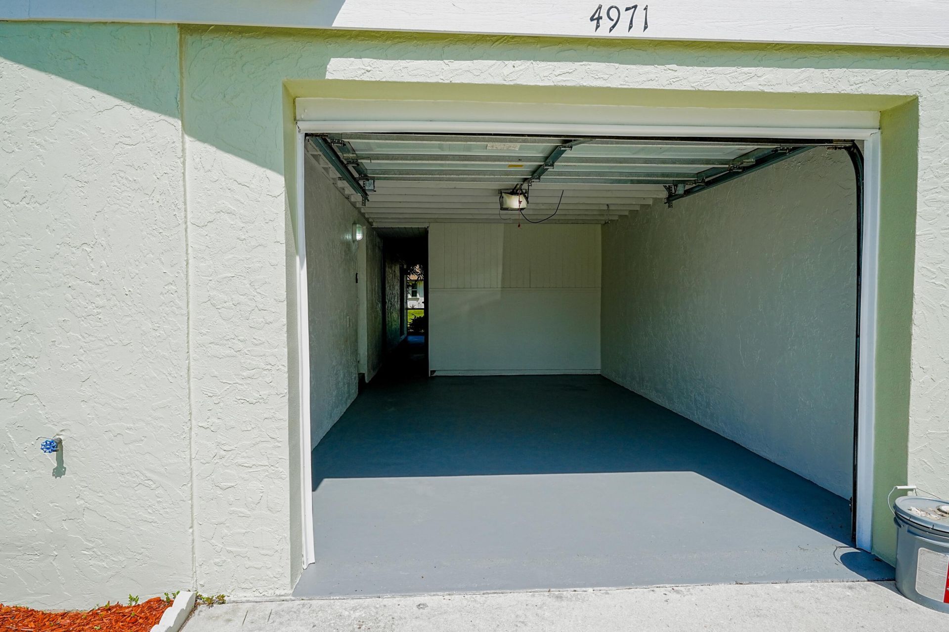 4971 Palm Hill Drive, West Palm Beach, FL 33415 Photo