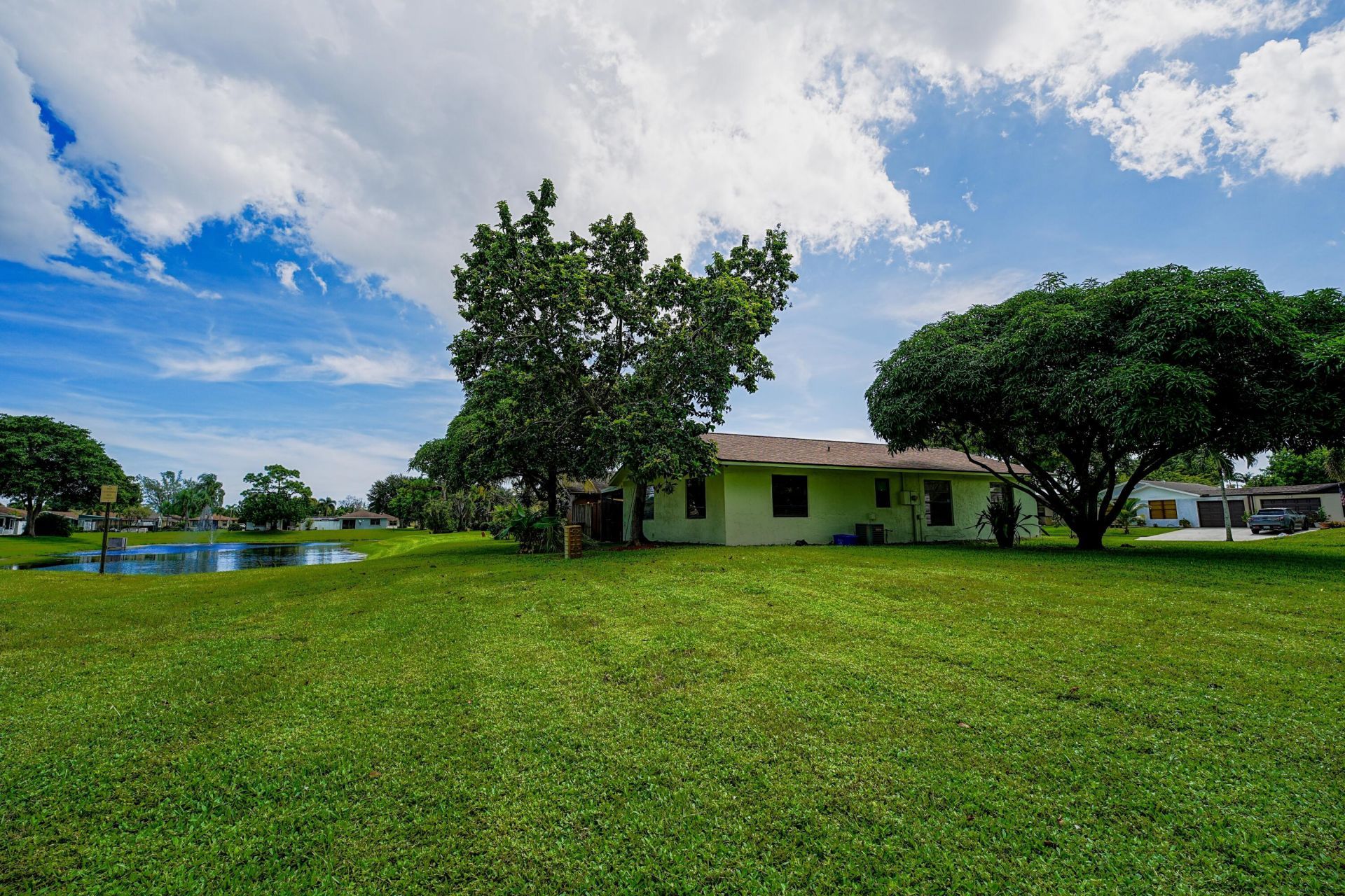 4971 Palm Hill Drive, West Palm Beach, FL 33415 Photo
