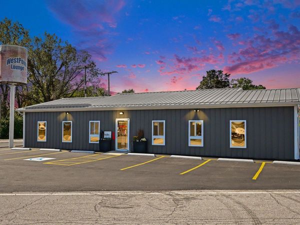 11042 W Us Highway 6 , Westville, IN 46391