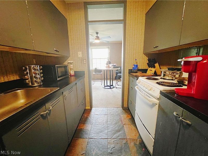 13710 Shaker Boulevard, Unit 706, Cleveland, OH 44120 Photo 24