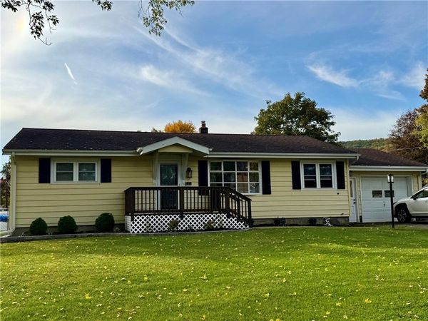 11 Rosewood Road , Horseheads, NY 14845