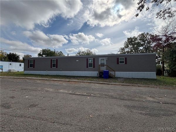 7898 Boston State Rd #54 , Hamburg, NY 14001