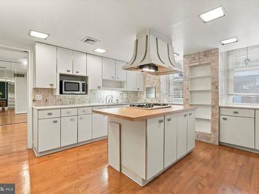1901 WALNUT STREET, Unit 6A, PHILADELPHIA, PA 19103