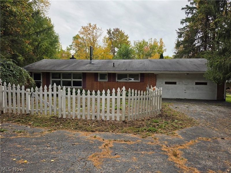 10057 Thwing Road, Chardon, OH 44024 Photo 2