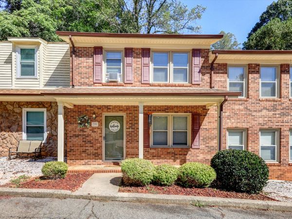 39 Valencia DR , Collinsville, VA 24078