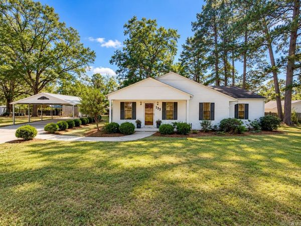 135 Pine Crest Rd , El Dorado, AR 71730
