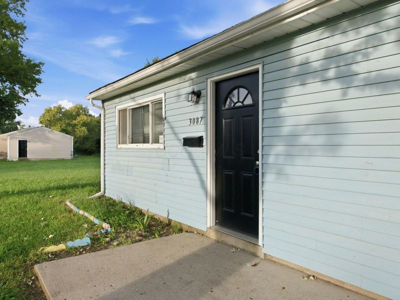 3087 Huntington Drive, Columbus, OH 43207 Photo 3