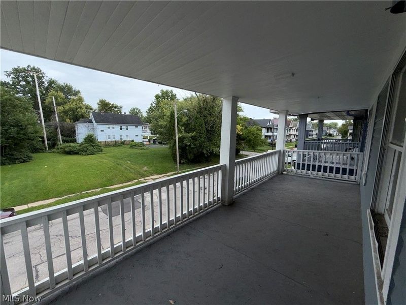 12709 Locke Avenue, Cleveland, OH 44108 Photo 11