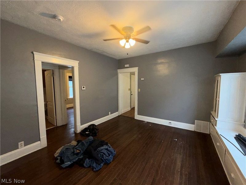 12709 Locke Avenue, Cleveland, OH 44108 Photo 12