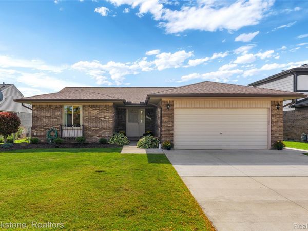 4226 Jefferson Drive, Sterling Heights, Mi 48310