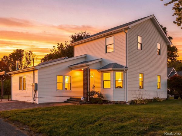 326 Clark Road, Highland Township, Mi 48357
