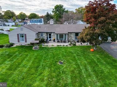 103 S EASTVIEW AVENUE, FEASTERVILLE-TREVOSE, PA 19053