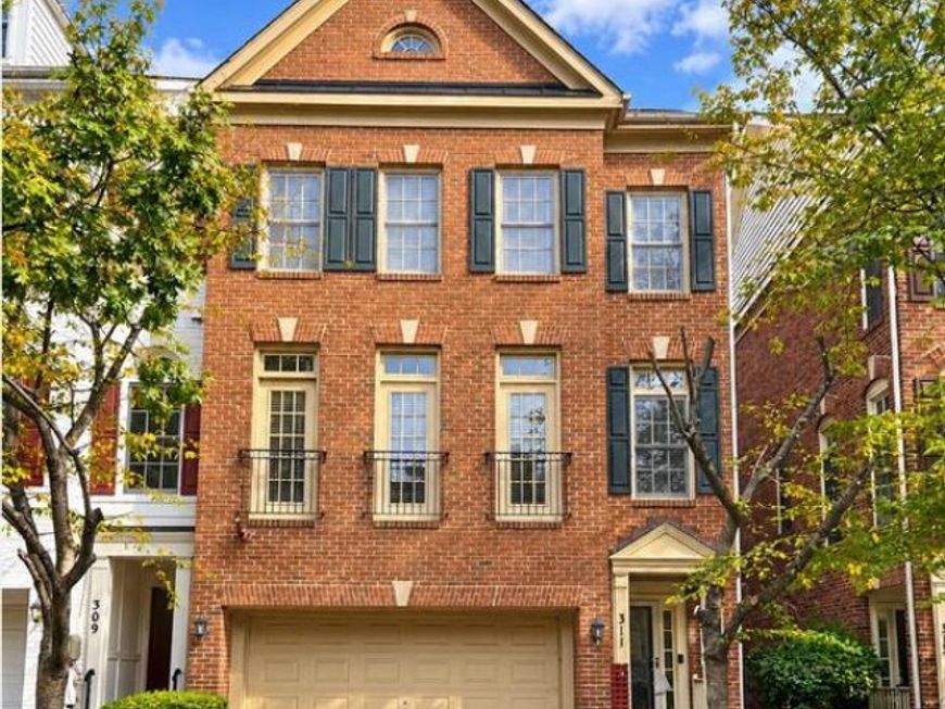 311 Oak Knoll Terrace, Rockville, MD 20850 Main Photo