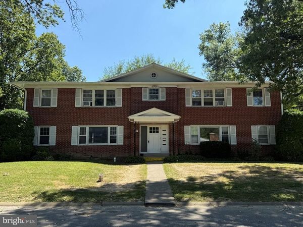 19 ROUND HILL ROAD, Unit B, CAMP HILL, PA 17011