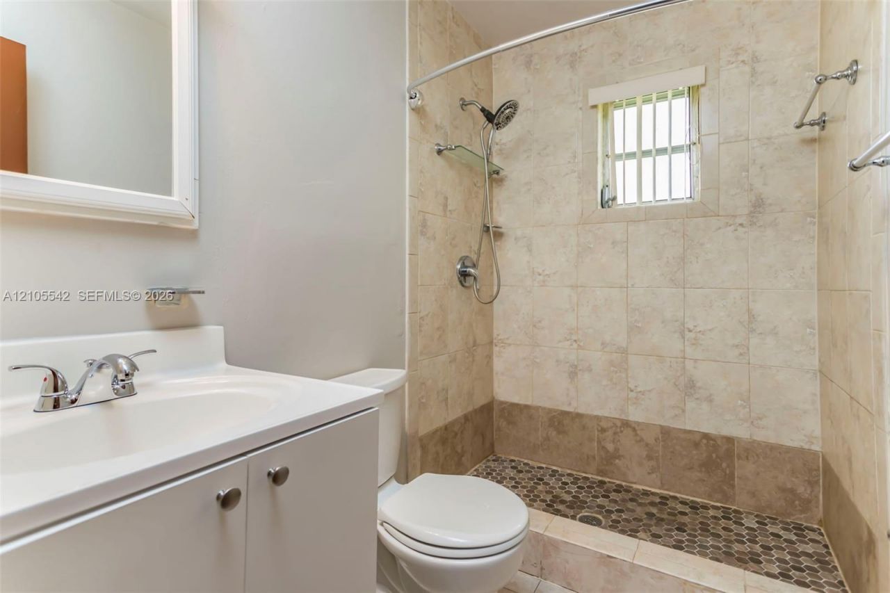 6333 Pierce St , Unit 2, Hollywood, FL 33024 Photo
