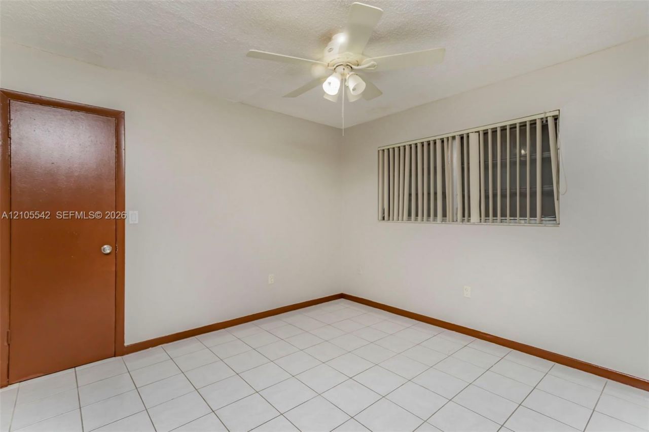 6333 Pierce St , Unit 2, Hollywood, FL 33024 Photo