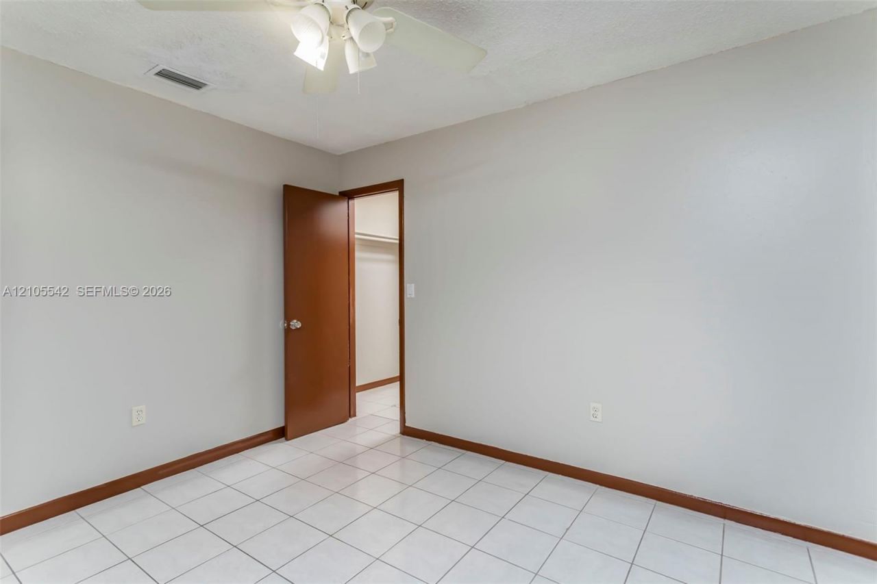 6333 Pierce St , Unit 2, Hollywood, FL 33024 Photo