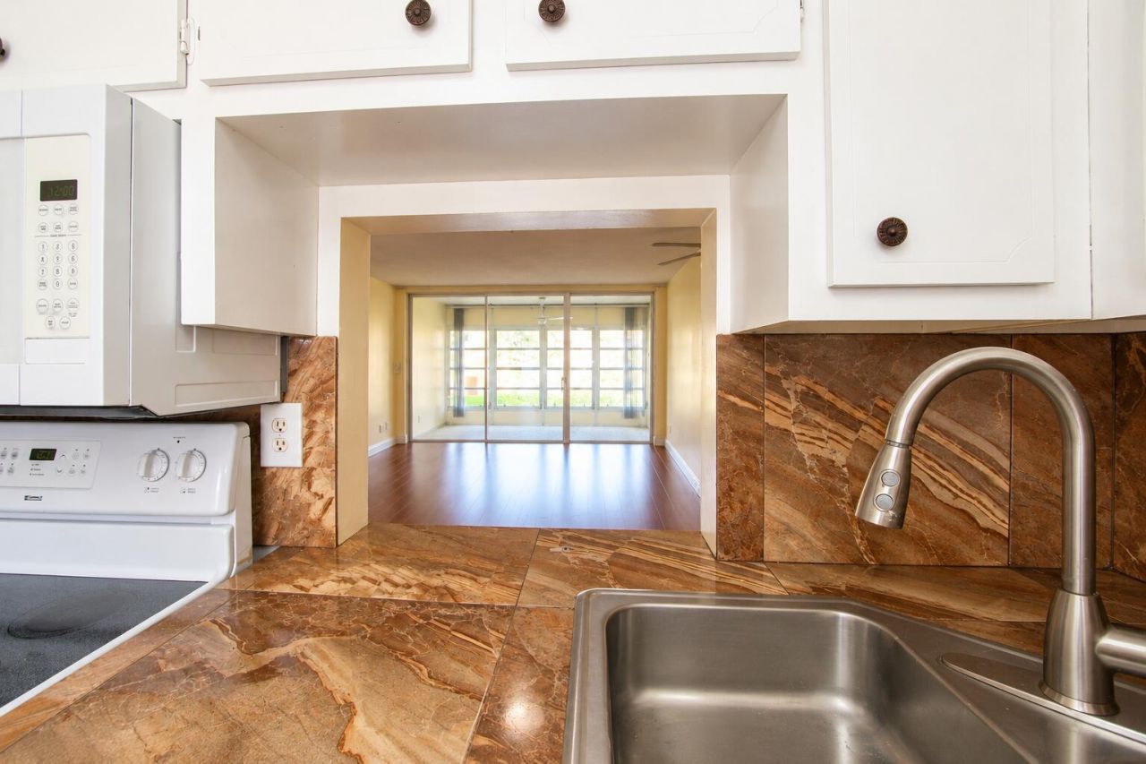 6070 NW 64th Avenue Nw, Unit 204, Tamarac, FL 33319 Photo